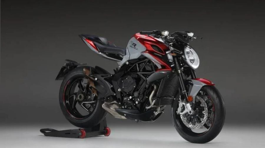 MV Agusta Reveals Dragster 800 RR and Brutale 800 RR